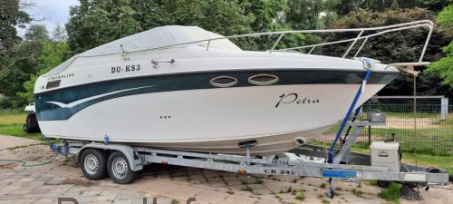 Crownline 242 CR anmeldelser og tekniske specifikationer